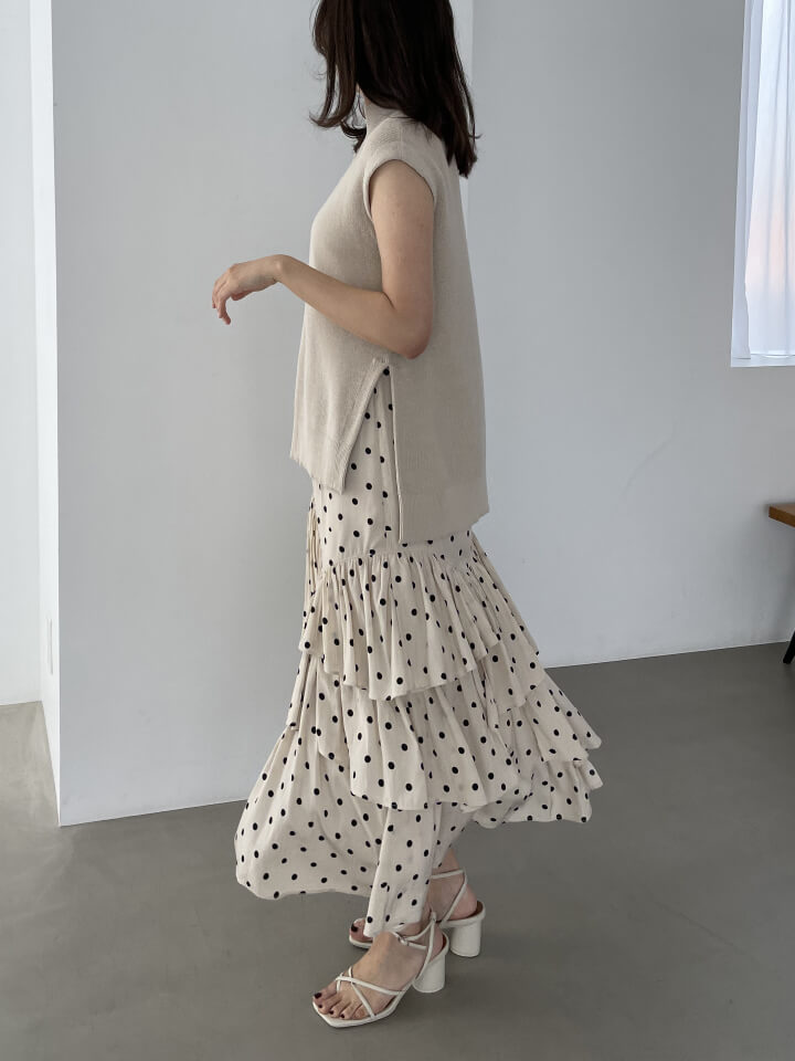 Knit vest × Volume skirt set dress